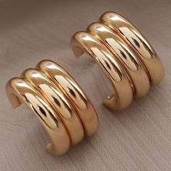 EL ARO Golden Triple-Band Half Hoop Chunky Stud Earrings