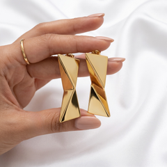 EL ARO Gold Mirror-Finish Folded Triangle Geometric Stud Earrings