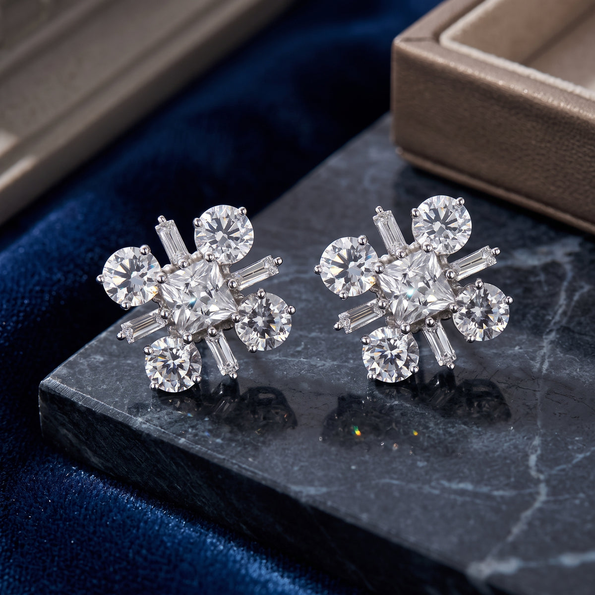 EL ARO  Silver CZ Floral Cluster Stud Earrings