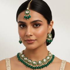 EL ARO Emerald Green Kundan Jewellery Set – Choker Necklace, Earrings & Maang Tikka