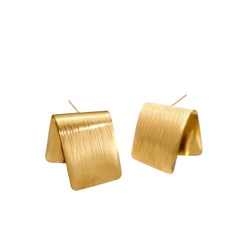 EL ARO Gold Brushed Matte Folded Square Sculptural Stud Earrings