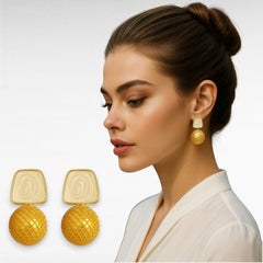 EL ARO Cream Enamel & Gold Mesh Ball Drop Earrings